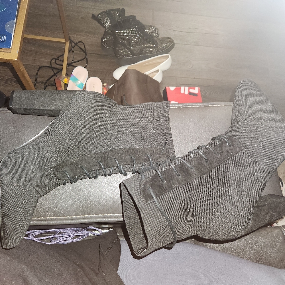 Black Suede Knit Pull on Block Heel Ankle Boots